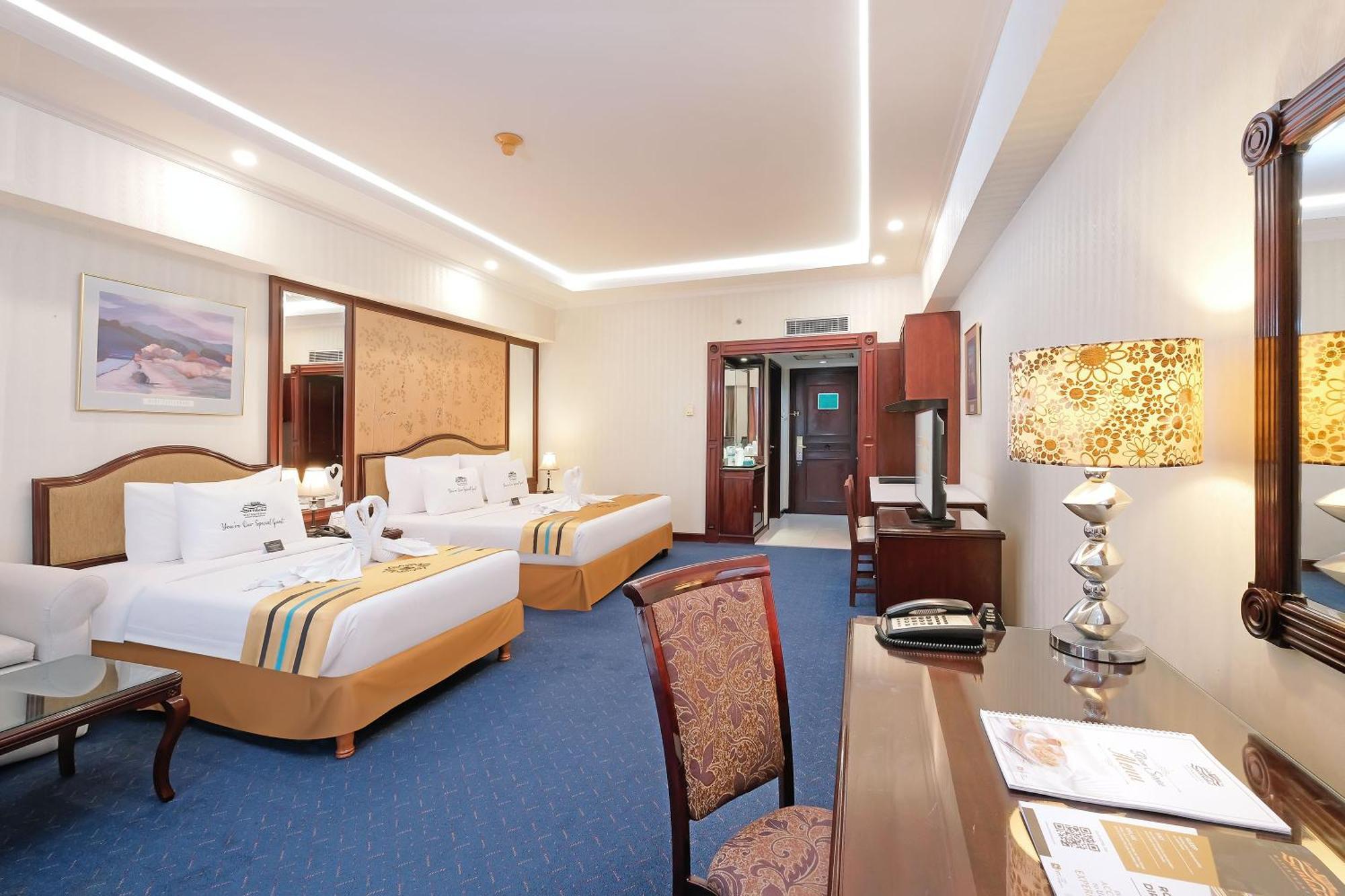 Sunlake Waterfront Resort & Convention Jakarta Exterior photo
